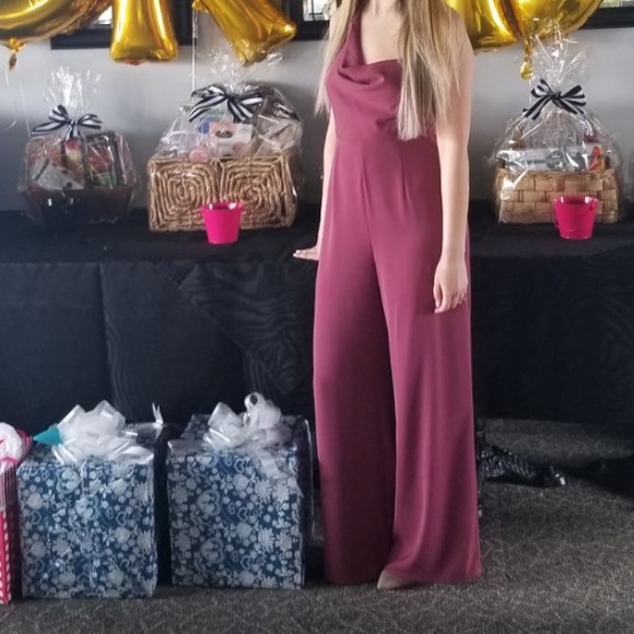 Dark pink jumpsuit - Picture 3 of 3